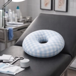 PODUSZKA DO SPANIA PO PIERCINGU wygodna Z OTWOREM NA GOJENIE NIEBIESKA