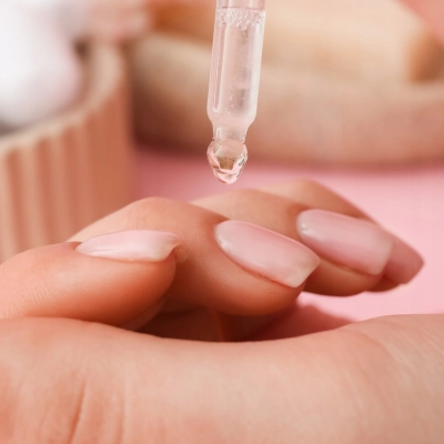 OLIWKA DO SKÓREK I PAZNOKCI 75 ML malinowa kula z pipetą pachnąca owocowa