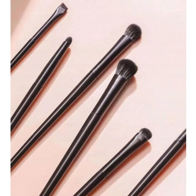 ZESTAW profesjonalnych pędzli do makijażu twarzy 6SZTUK syntetyczne MIĘKKIE