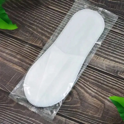 Klapki KAPCIE HOTELOWE SPA fizelinowe zakryte jednorazowe białe 50 par